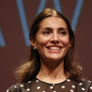 Caterina Murino - La 8ème édition des "Positive Awards" à la Gaîté-Lyrique à Paris, le 7 décembre 2015, en pleine COP21. Les Positive Awards 2015 dessinés par P. Starck sont remis par des personnalités proches de la Fondation Positive Planet, fondée en 1998, dont le président est J. Attali. © Denis Guignebourg