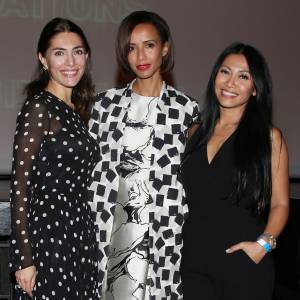 Caterina Murino, Sonia Rolland et Anggun - La 8ème édition des "Positive Awards" à la Gaîté-Lyrique à Paris, le 7 décembre 2015, en pleine COP21. Les Positive Awards 2015 dessinés par P. Starck sont remis par des personnalités proches de la Fondation Positive Planet, fondée en 1998, dont le président est J. Attali. © Denis Guignebourg