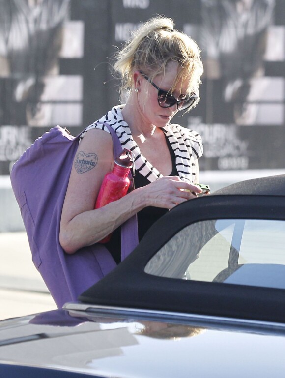 Melanie Griffith avec son tatouage à West Hollywood, le 6 août 2012.