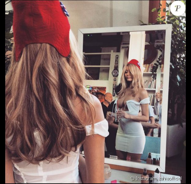 La belle Zahia Dehar, les coulisses de sa dernière séance photo avec Pierre et Gilles. Elle incarne notre Marianne nationale. Décembre 2015.