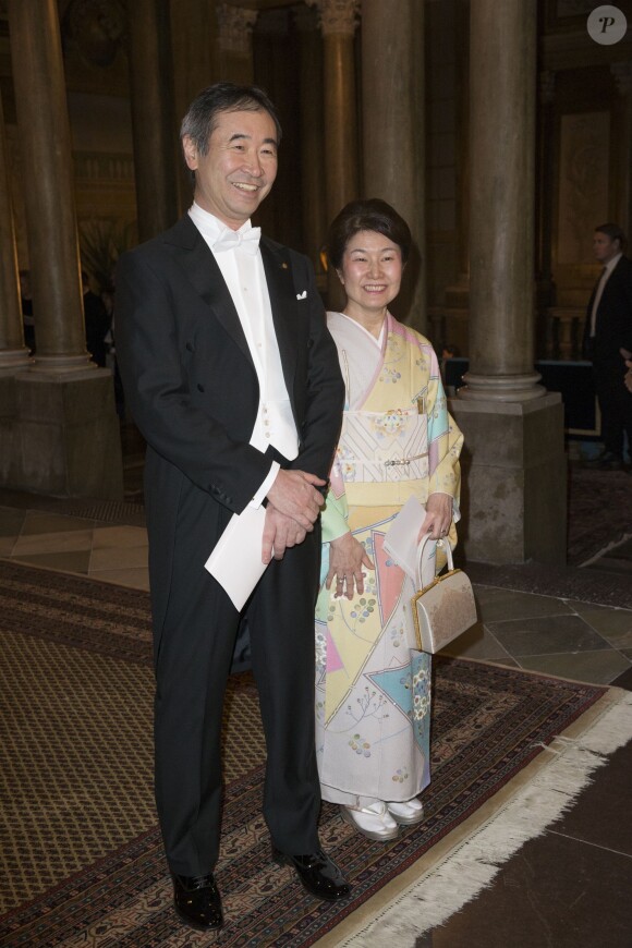 Takaaki Kajita, prix Nobel de physique, et son épouse Michiko Kajita - Dîner du roi pour les lauréats du Prix Nobel au palais royal à Stockholm le 11 décembre 2015.