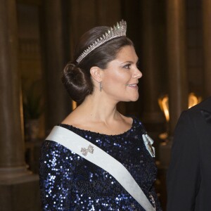 La princesse Victoria de Suède, enceinte - Dîner du roi pour les lauréats du Prix Nobel au palais royal à Stockholm le 11 décembre 2015.