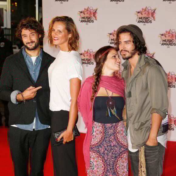 Jérémy Frérot et Flo Delavega (Fréro Delavega) avec leurs compagnes respectives, Laure Manaudou et Natalia Doco, au Palais des Festivals à Cannes, le 7 novembre 2015. © Christophe Aubert