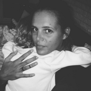 Câlin du soir pour Laure Manaudou et sa petite Manon