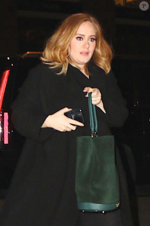 La chanteuse Adele arrive au Morimoto restaurant au Chelsea Market à New York, le 25 novembre 2015 © CPA / Bestimage