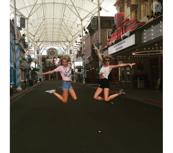 Taylor Swift et Blake Lively en Australie / photo postée sur Instagram au mois de décembre 2015.