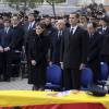 La reine Letizia et le roi Felipe VI d'Espagne assistaient le 15 décembre 2015 aux funérailles de Jorge Garcia Tudela et Isidro Gabino San Martin Hernandez, deux policiers espagnols tués à l'ambassade d'Espagne à Kaboul (Afghanistan) lors d'un attentat perpétré par un commando taliban.
