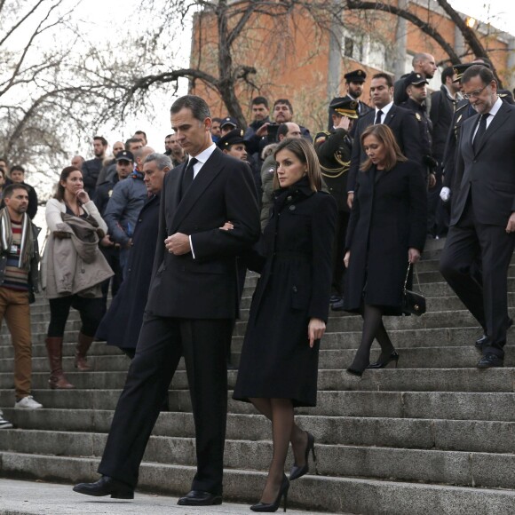 La reine Letizia et le roi Felipe VI d'Espagne assistaient le 15 décembre 2015 aux funérailles de Jorge Garcia Tudela et Isidro Gabino San Martin Hernandez, deux policiers espagnols tués à l'ambassade d'Espagne à Kaboul (Afghanistan) lors d'un attentat perpétré par un commando taliban.