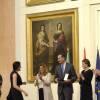 Le roi Felipe VI et la reine Letizia d'Espagne remettent les médailles d'or du mérite des Beaux-Arts 2014 à Séville, le 2 décembre 2015.
