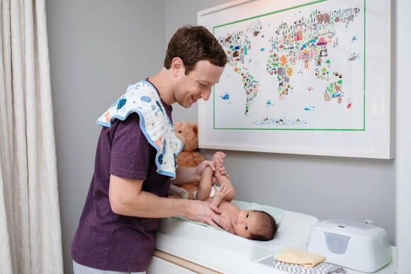 Mark zuckerberg a publié une photo avec sa fille Maxima sur sa page Facebook, le 11 décembre 2015.