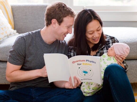 Mark zuckerberg a publié une photo avec sa fille Maxima sur sa page Facebook, le 10 décembre 2015.