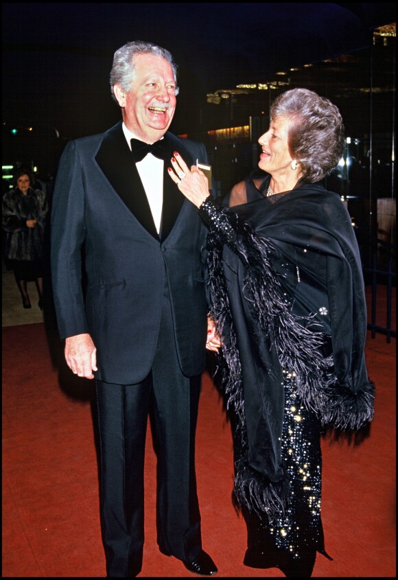 Archives - Pierre Bellemare et sa femme à la soirée des 7 d'or à Paris, le 25 octobre 1986.