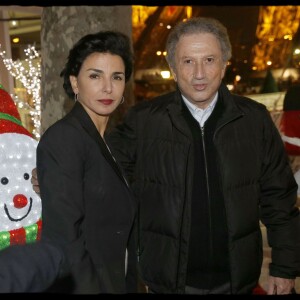 Rachida Dati et Michel Drucker, lors de l'inauguration de la patinoire de la tour Eiffel, à Paris dans le 7e arrondissement, le 18 décembre 2015. © Alain Guizard