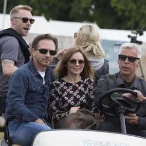 Geri Halliwell et son mari Christian Horner - Geri Halliwell et son mari viennent faire un tour au Festival de l'Ile de Wight le 13 juin 2015.