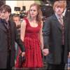 Daniel Radcliffe, Emma Watson et Rupert Grint sur le tournage d'Harry Potter à Londres en avril 2009.