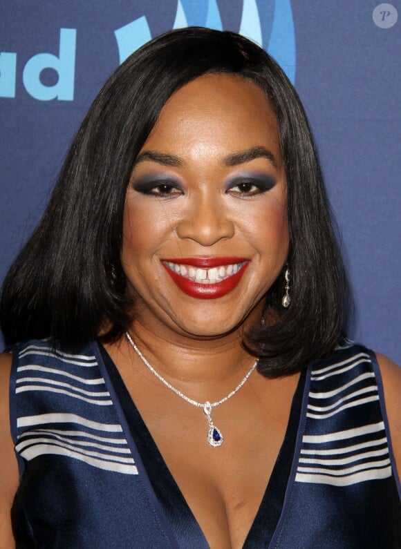 Shonda Rhimes lors de la 26e cérémonie des GLAAD Media Awards à Beverly Hills, le 21 mars 2015.