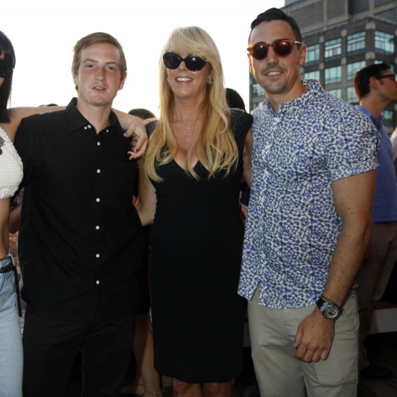 Ali Lohan (Aliana Lohan) avec ses frères Michael Lohan Jr., Cody Lohan, et leur mère Dina Lohan - Soirée "Ranbeeri Denim" (marque dont Ali Lohan est l'égérie) au rooftop Jimmy du James Hotel à New York, le 4 août 2015.