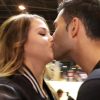 Tendre baiser entre EnjoyPhoenix et WaRTeK, à Paris le dimanche 8 novembre 2015, dans le cadre du salon Video City Paris 2015.