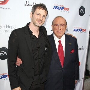 Clive Davis, Dr. Luke - Evenement "Songs of Hope X" à Brentwood, le 4 juin 2014.