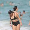 Exclusif - Pixie Geldof se baigne sur une plage à Miami, le 1er janvier 2016.