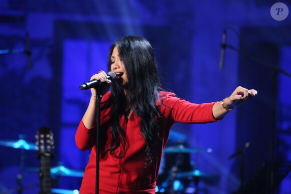 Exclusif - Anggun, lors de l'enregistrement de l'émission Du côté de chez Dave, le 9 décembre 2015 pour une diffusion le 10 janvier sur France 3.