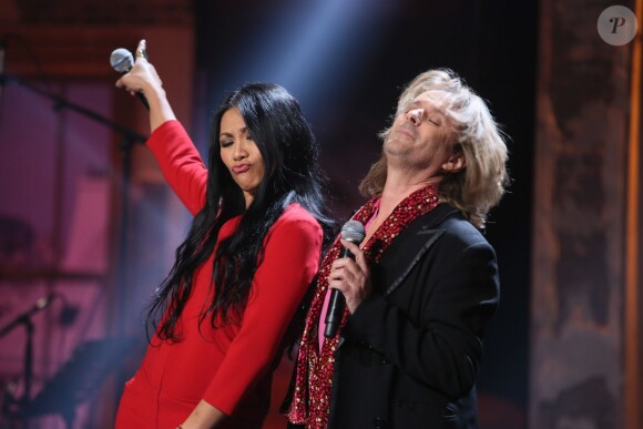 Exclusif - Anggun et Nilda Fernandez, lors de l'enregistrement de l'émission Du côté de chez Dave, le 9 décembre 2015 pour une diffusion le 10 janvier sur France 3.