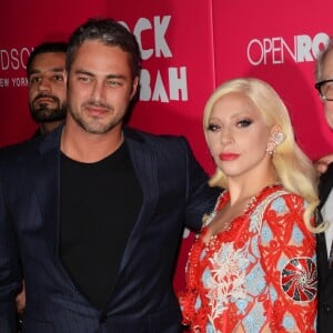 La chanteuse Lady Gaga et son fiancé Taylor Kinney - Première de "Rock The Kasbah" à New York, le 19 octobre 2015.