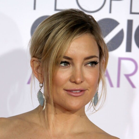 Kate Hudson - Cérémonie des People's Choice Awards à Hollywood, le 6 janvier 2016.