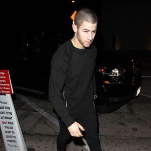 Nick Jonas - People au restaurant Craig de West Hollywood le 8 décembre 2015