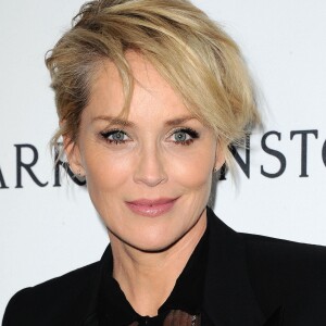 Sharon Stone au gala de l'amfAR à Los Angeles, le 29 octobre 2015.