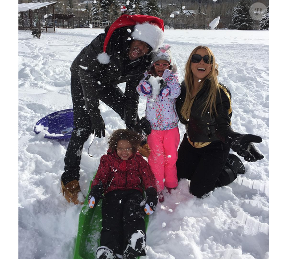 Mariah Carey et son futur ex-mari Nick Cannon en vacances à Aspen avec leurs enfants Monroe et Moroccan. Photo publiée sur Instagram à la fin du mois de décembre 2015.