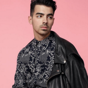 Joe Jonas pour la campagne printemps-été 2016 de la marque Diesel.