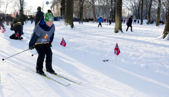 Le prince Sverre Magnus - La famille royale de Norvège participe aux activités de sports d'hiver organisées devant le palais royal lors des festivités pour le 25ème anniversaire de règne du roi Harald de Norvège à Oslo, le 17 janvier 2016. 17/01/2016 - Oslo