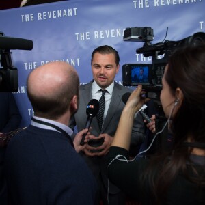 Exclusif - Leonardo DiCaprio en interview lors de l'avant-première du film "The Revenant" au Grand Rex à Paris, le 18 janvier 2016.