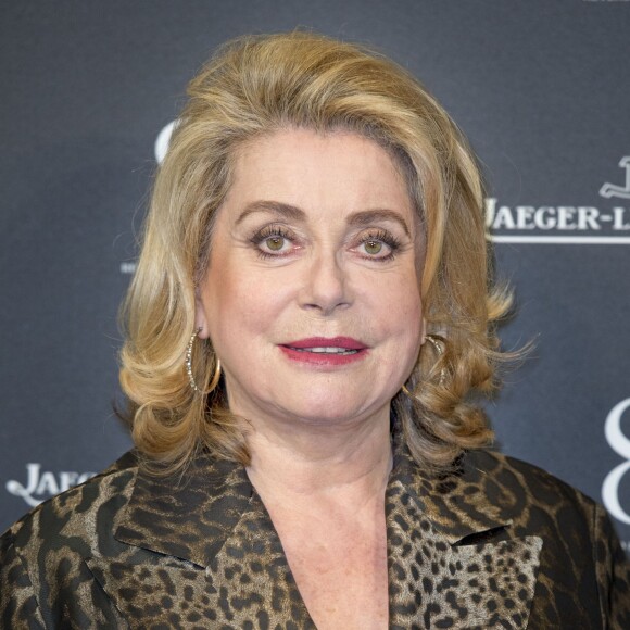 Catherine Deneuve - Photocall du 85ème anniversaire de la montre Jaeger-LeCoultre Reverso à Genève le 18 janvier 2016