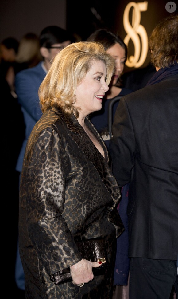 Catherine Deneuve - Photocall du 85ème anniversaire de la montre Jaeger-LeCoultre Reverso à Genève le 18 janvier 2016