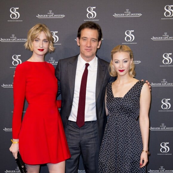 Eva Riccobono, Clive Owen et Sarah Gadon - Photocall du 85ème anniversaire de la montre Jaeger-LeCoultre Reverso à Genève le 18 janvier 2016