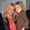 Donna D'Errico et sa fille Frankie-Jean Sixx à Los Angeles, le 30 octobre 2006.