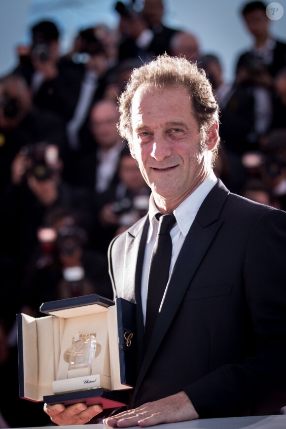 Vincent Lindon (prix d'interprétation masculine pour le film "La Loi du Marché") - Photocall de la remise des palmes du 68 ème Festival du film de Cannes, le 24 mai 2014.