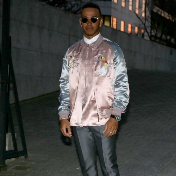 Lewis Hamilton - Défilé Louis Vuitton (collection homme automne-hiver 2016-2017) à la serre du parc André-Citroën. Paris, le 21 janvier 2016.