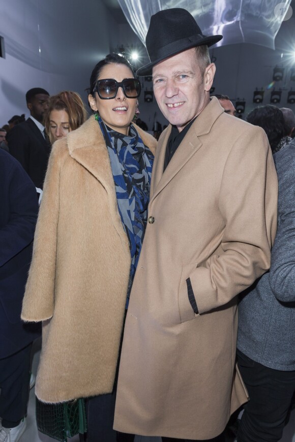 Paul Simonon et sa femme Serena Rees - Défilé Louis Vuitton (collection homme automne-hiver 2016-2017) à la serre du parc André-Citroën. Paris, le 21 janvier 2016.