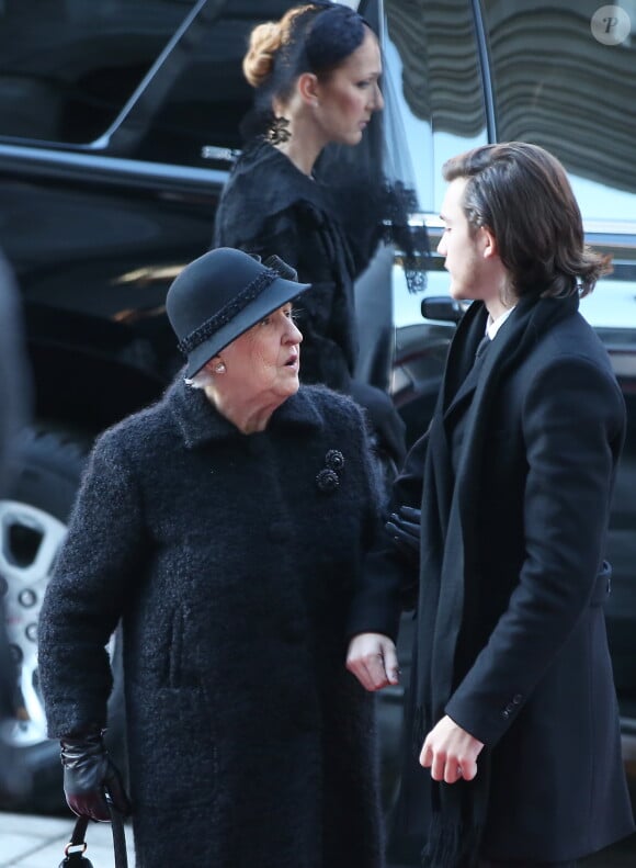 Thérèse Dion et son petit-fils René-Charles Angélil - Obsèques nationales de René Angélil en la Basi­lique Notre-Dame de Montréal, le 22 janvier 2016. © Dominique Jacovides/Bestimage
