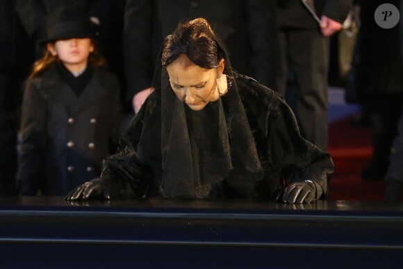 Céline Dion - Sorties des obsèques nationales de René Angélil en la Basi­lique Notre-Dame de Montréal, le 22 janvier 2016.© Morgan Dessales/Bestimage