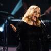 Adele se produit pour l'émission "RTL's end-of-year review '2015! Menschen, Bilder, Emotionen' à Huerth, en Allemagne, le 6 décembre 2015
