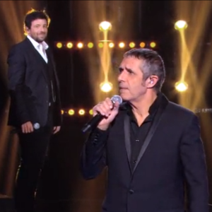 Julien Clerc et Patrick Bruel, dans l'émission Le Grand Show du samedi 23 janvier 2016 sur France 2.