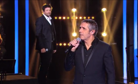 Julien Clerc et Patrick Bruel, dans l'émission Le Grand Show du samedi 23 janvier 2016 sur France 2.