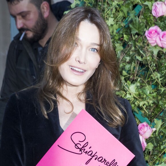 Carla Bruni-Sarkozy - Arrivées au défilé de mode Haute Couture Schiaparelli, printemps 2016, à Paris le 25 janvier 2016.