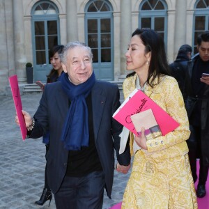 Jean Todt et sa compagne Michelle Yeoh - Sortie du défilé Haute Couture Schiaparelli Printemps 2016 à Paris, le 25 janvier 2016. ©CVS/Veeren/Bestimage