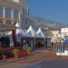 Le prince Albert II de Monaco s'est fait une joie de remettre à Sébastien Ogier et Julien Ingrassia, vainqueurs du 84e Rallye de Monte-Carlo, le trophée de l'épreuve, le 24 janvier 2016 sur la place du palais princier. © Jean-Charles Vinaj/Pool Monaco/Bestimage