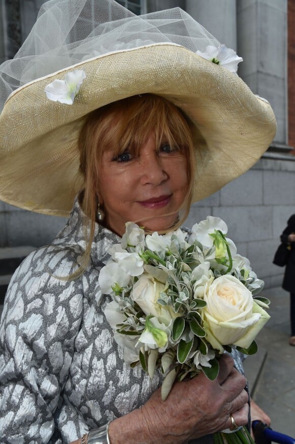 Pattie Boyd, ex-épouse de George Harrison et Eric Clapton, lors de son mariage avec Rod Weston le 30 avril 2015 à Londres.